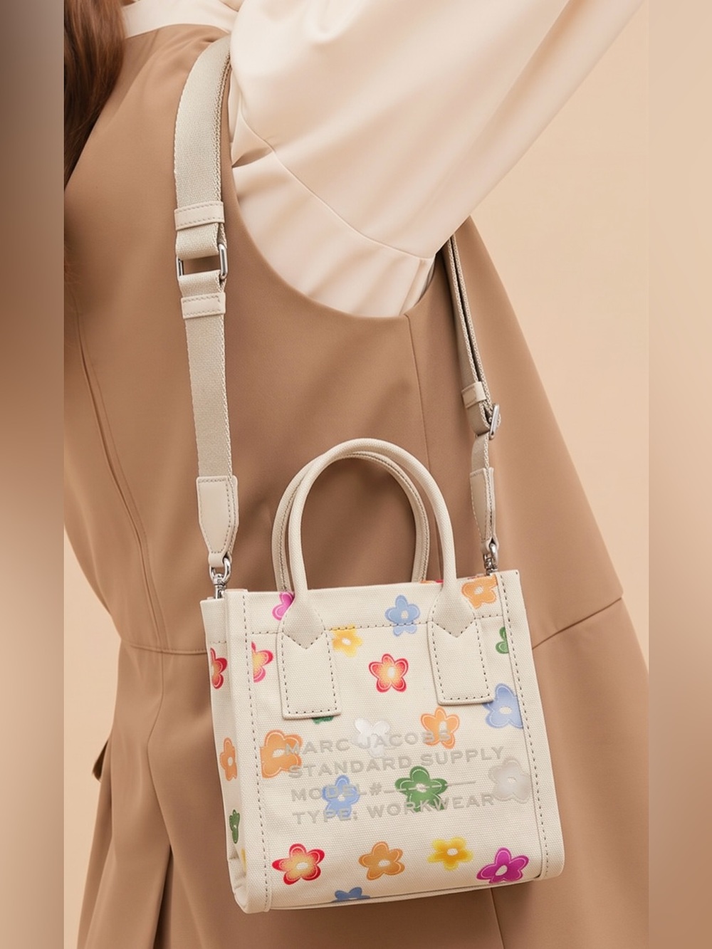 Marc Jacobs Canvas Standard Supply Small Tote Wild Daisy Multi Floral NWT